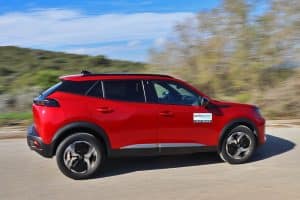 Peugeot 2008 1.5 BlueHDi 2024 (5)