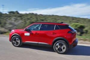 Peugeot 2008 1.5 BlueHDi 2024 (7)