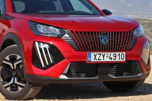 Peugeot 2008 1.5 BlueHDi 2024 (9)