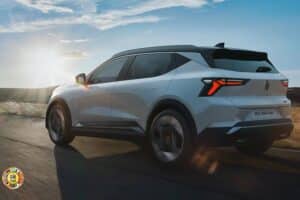 Scenic-E-Tech-electric-voted-The-Car-of-the-Year-2024-1