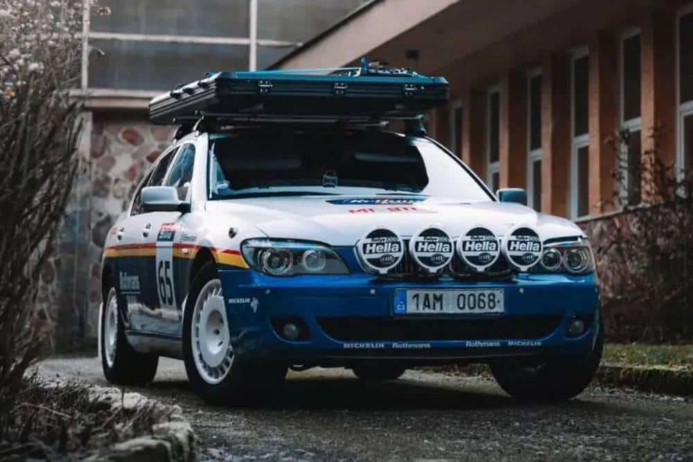 https://autogreeknews.gr/wp-content/uploads/2024/02/bmw-7-series-off-road.jpg