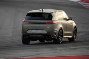 range rover sv review 04