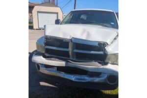 tesla-cybertruck-gets-rear-ended-by-dodge-ram-pick (2)