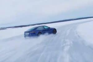 tesla track mode on a frozen lake 02