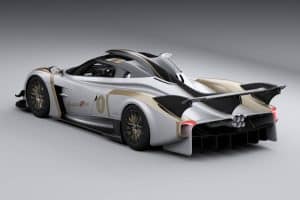 the-most-powerful-pagani-yet-revs-to-9200-rpm-redl (1)