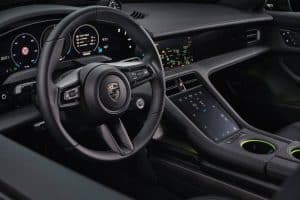 updated-2025-porsche-taycan-looks-almost-the-same- (5)