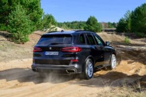 2024-BMW-Security-Vehicle-Training-School-X5-2-204