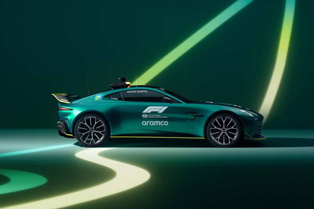 https://autogreeknews.gr/wp-content/uploads/2024/03/2024-aston-martin-vantage-f1-safety-car-3.jpg