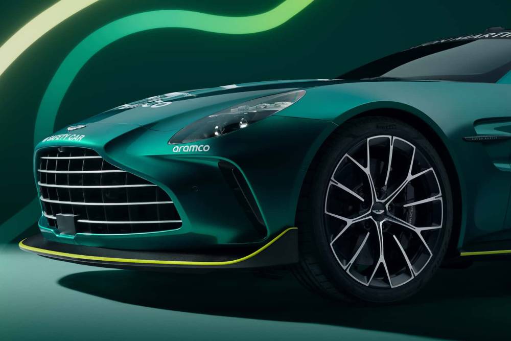 https://autogreeknews.gr/wp-content/uploads/2024/03/2024-aston-martin-vantage-f1-safety-car-6.jpg