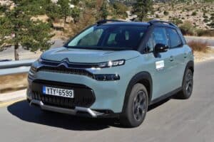 Citroen-C3-Aircross-kinisi