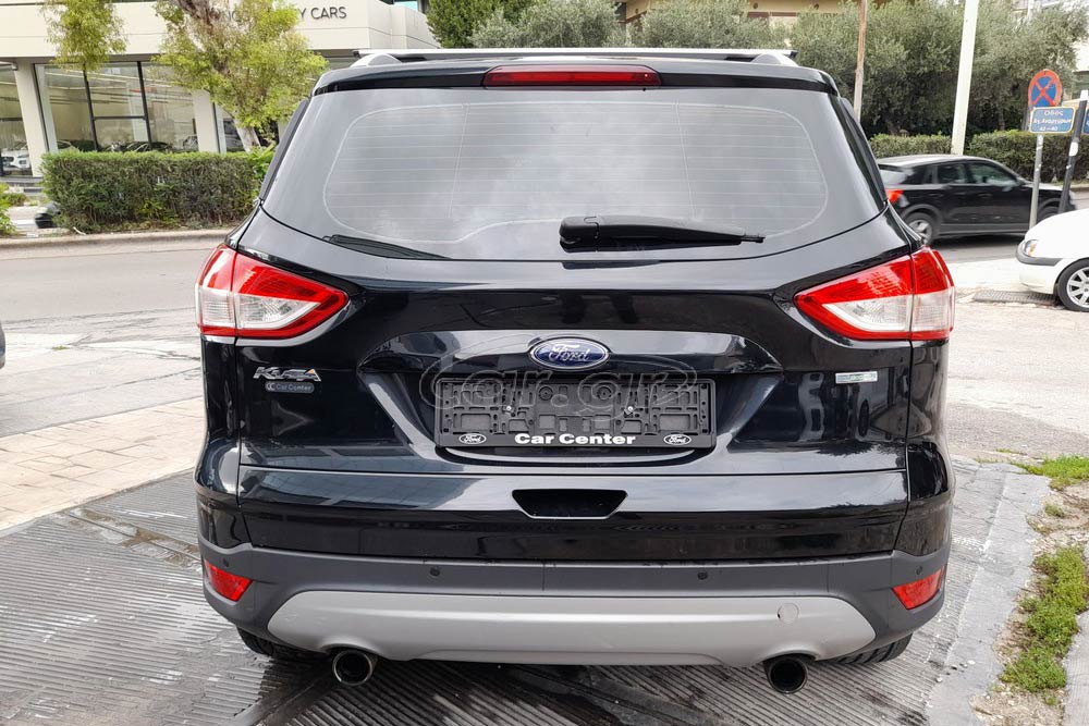 https://autogreeknews.gr/wp-content/uploads/2024/03/Ford-Kuga-2015-CarCenter-3.jpg