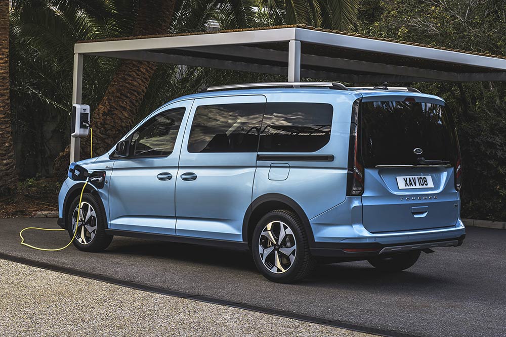 https://autogreeknews.gr/wp-content/uploads/2024/03/Ford-Tourneo-Connect-PHEV-3.jpg