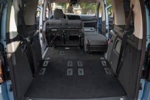 Ford-Tourneo-Connect-PHEV-(9)
