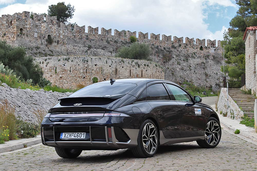 https://autogreeknews.gr/wp-content/uploads/2024/03/Hyundai-Ioniq-6-9.jpg