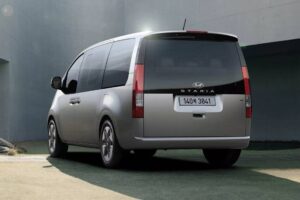 Hyundai-Staria-Hybrid-4-2048×1014
