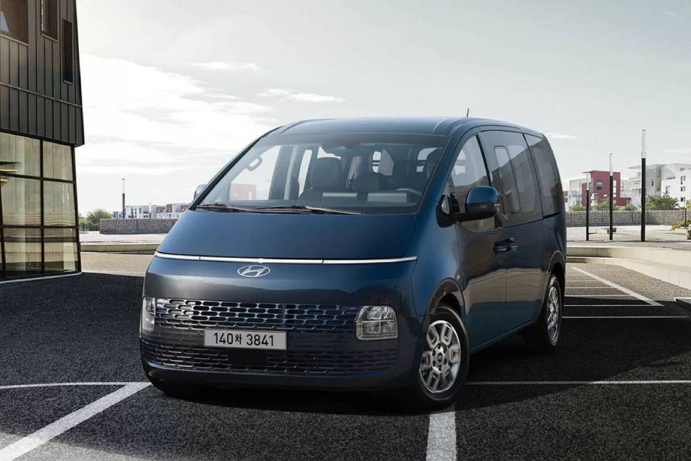 https://autogreeknews.gr/wp-content/uploads/2024/03/Hyundai-Staria-Hybrid-Cargo-1-2048x1014-1.jpg