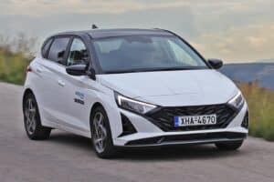 Hyundai-i20-2024-kinisi