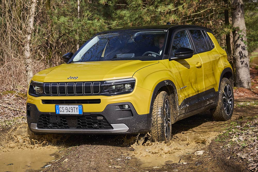 https://autogreeknews.gr/wp-content/uploads/2024/03/Jeep-Avenger-e-hybrid-9.jpg