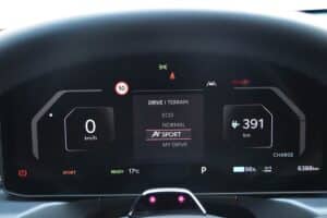 Kia-EV9-GT-Line-384-PS-(23)