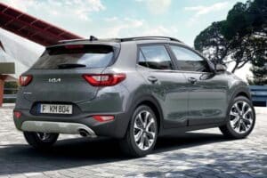 Kia-Stonic-rear