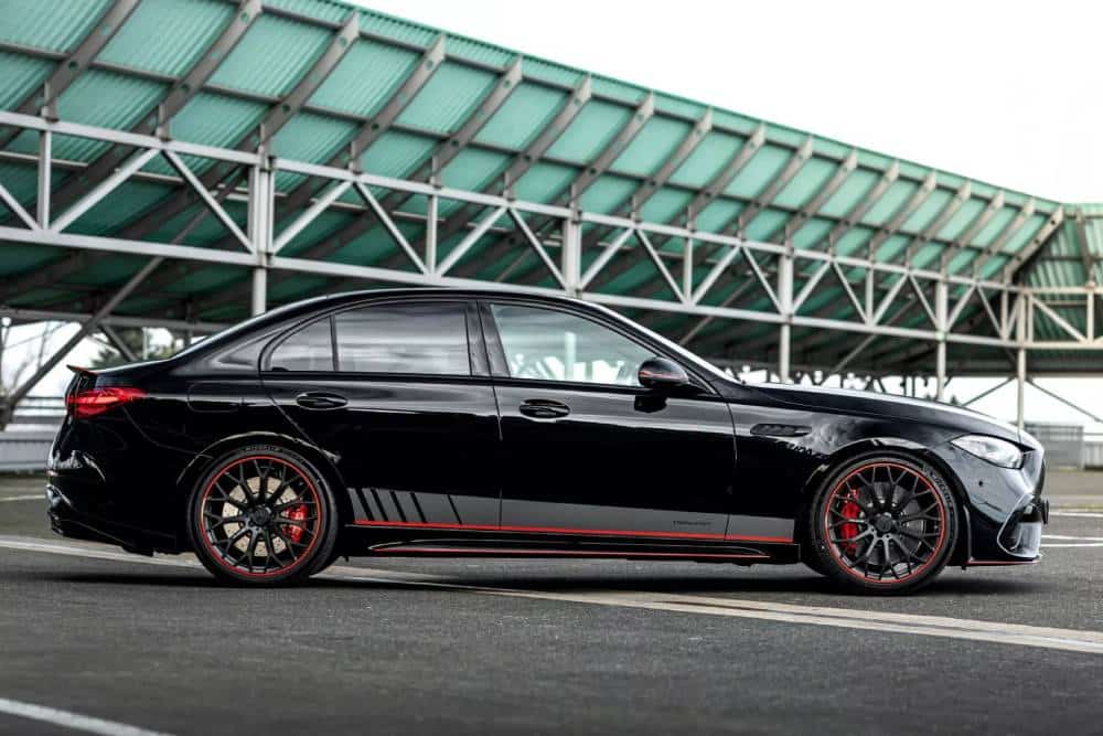 https://autogreeknews.gr/wp-content/uploads/2024/03/MANHART_CRE700_Mercedes-AMG-C63-S-E-Performance-2-.jpg