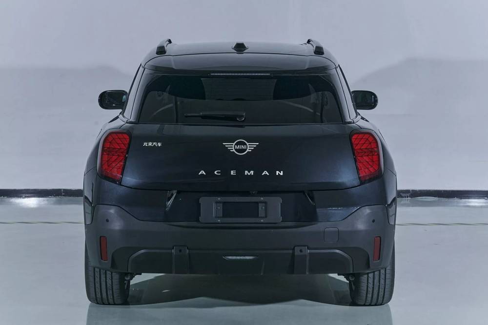 https://autogreeknews.gr/wp-content/uploads/2024/03/MINI-Aceman-Leak-China-4-2048x1503-1.jpg