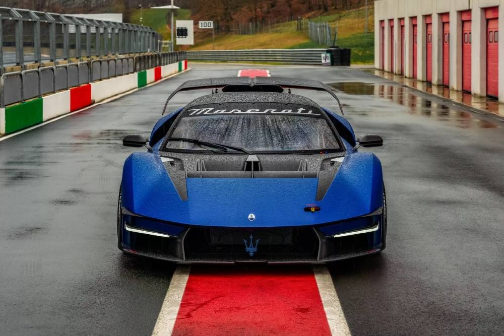 https://autogreeknews.gr/wp-content/uploads/2024/03/Maserati-MCXtrema-3026-11.jpg