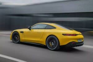 Mercedes-AMG-GT-43-Coupe-10-2048×1367