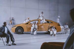 Mercedes-Benz-Crash-Dummies-(3)