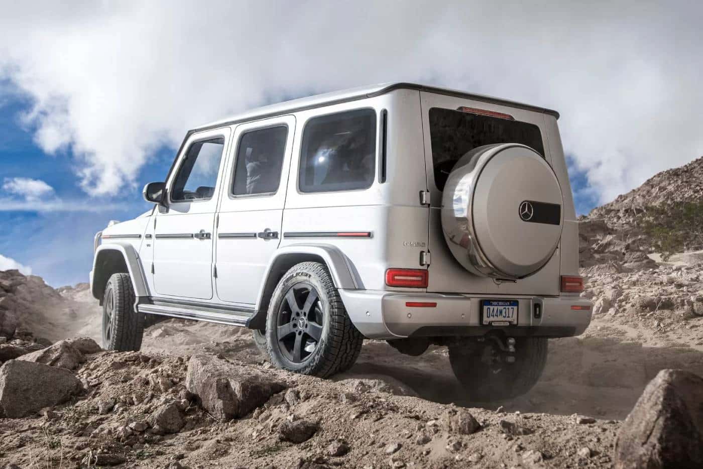 https://autogreeknews.gr/wp-content/uploads/2024/03/Mercedes-G-Class-1.jpg