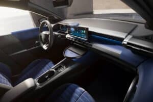 NewLANCIAYPSILONEDIZIONELIMITATACASSINAMHEV (4)