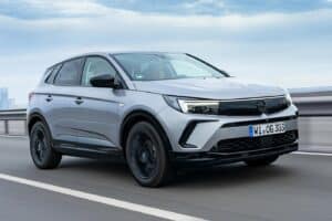 Opel-Grandland-1.2-Hybrid