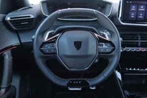 Peugeot-2008-1.2-130-AT8-GT-(20)
