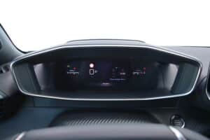 Peugeot-2008-1.2-130-AT8-GT-(32)