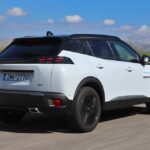 Peugeot-2008-1.2-130-AT8-GT-(34)