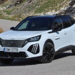 Peugeot-2008-1.2-130-AT8-GT-(5)