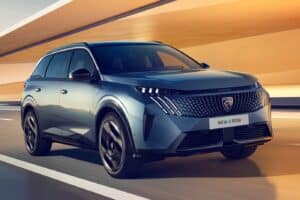 Peugeot 5008 2024 (1)