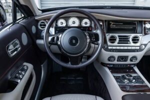 Rolls-Royce-Wraith-2