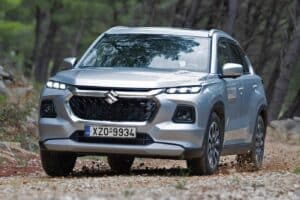 Suzuki-Grand-Vitara-2023-(6)