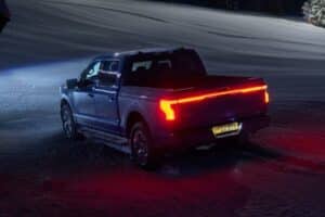 ford_f-150_lightning_lariat_supercrew_64