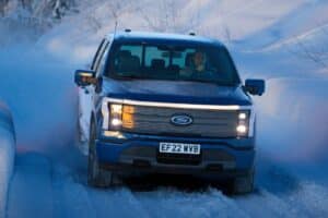 ford_f-150_lightning_lariat_supercrew_956