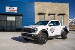 go-big-or-go-home-owners-of-the-ford-ranger-raptor (6)