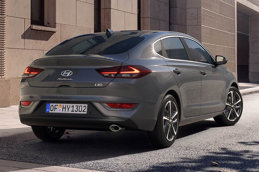 https://autogreeknews.gr/wp-content/uploads/2024/03/hyundai-i30-fastback-0324-04.jpg