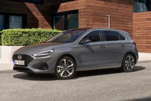 hyundai-i30-hatchback-0324-02