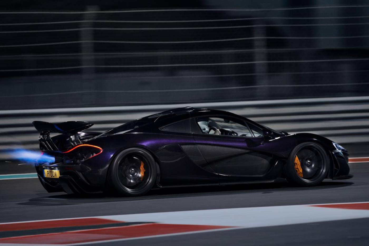 Μπαταρία McLaren P1 κάνει όσο καινούργια Porsche 911!