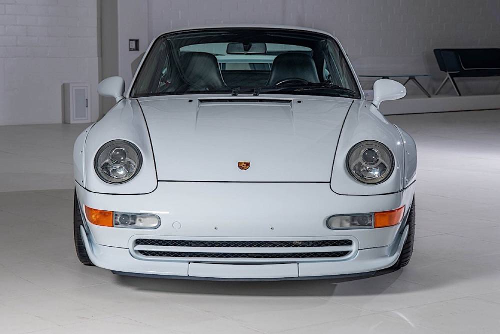 https://autogreeknews.gr/wp-content/uploads/2024/03/rare-japan-spec-1997-porsche-911-gt2-could-be-an-i-3.jpg