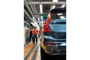 this-is-the-last-diesel-powered-volvo-ever_5