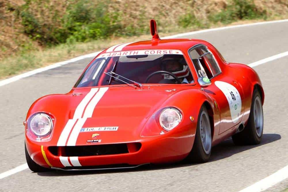 https://autogreeknews.gr/wp-content/uploads/2024/04/1965-abarth-1300-ot.jpg