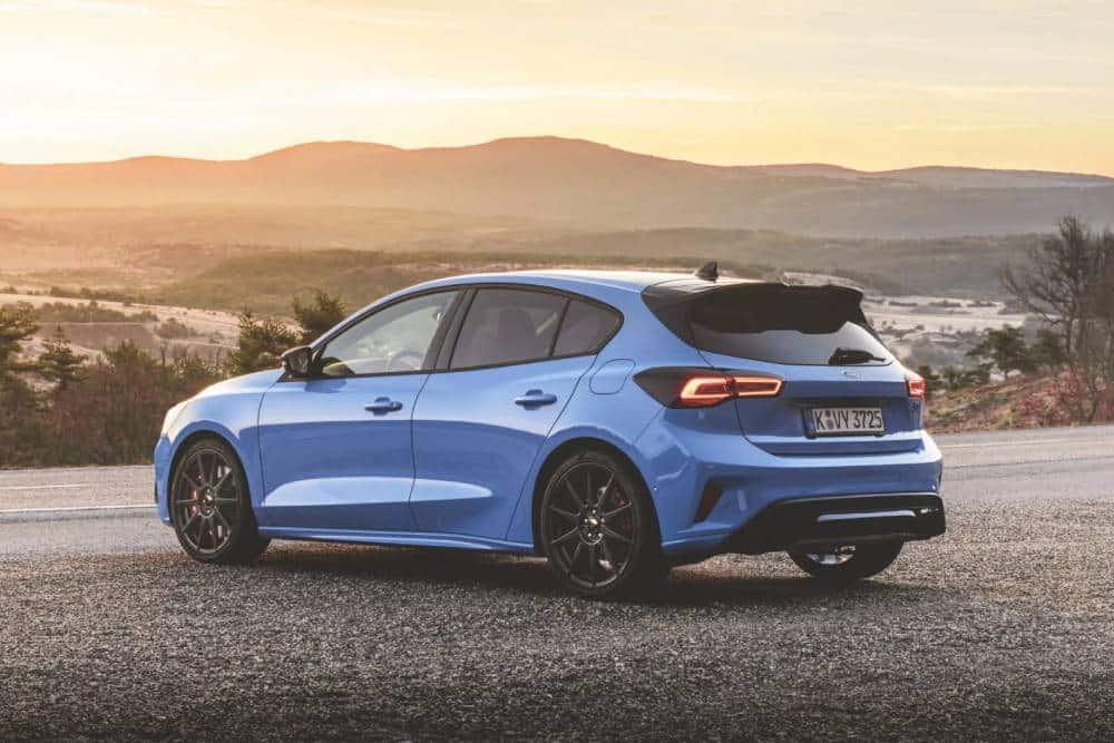 https://autogreeknews.gr/wp-content/uploads/2024/04/2024-Ford-Focus-ST-Edition-11-2048x1366-1.jpg