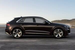 2025-Audi-Q8-TFSI-e-quattro-423-14
